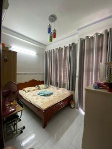 Bên trong nhà phố Lý Phục Man, Quận 7 Nhà phố hẻm xe hơi, diện tích 67.8m2, bàn giao sổ hồng riêng.