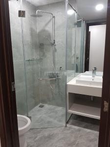 Căn hộ Wilton Tower, Bình Thạnh Căn hộ Wilton Tower tầng trung nội thất đầy đủ, view thoáng mát.