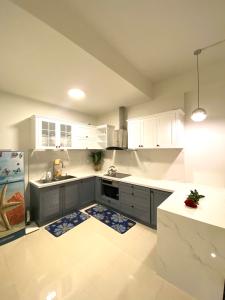 phòng bếp căn hộ THE SUN AVENUE Cho thuê căn hộ The Sun Avenue tầng thấp, block 5, diện tích 71.9m2 - 2 phòng ngủ, đầy đủ nội thất