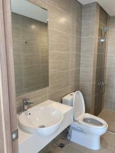 wc căn hộ Vinhomes Grand Park Căn hộ Vinhomes Grand Park 01 phòng ngủ, nội thất cơ bản.