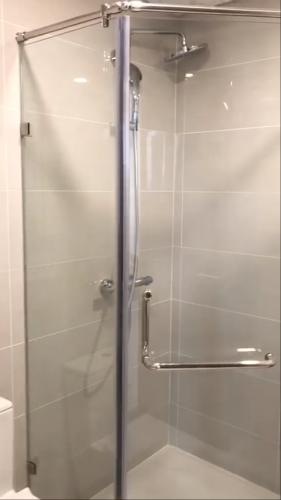 phòng vệ sinh Eco Green Saigon Bán căn hộ Eco Green Saigon tầng cao, nội thất cơ bản, bàn giao ngay