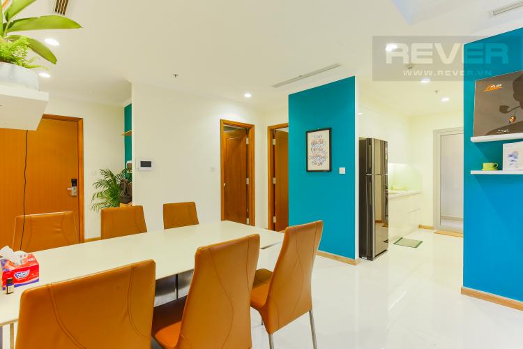 Bàn Ăn Căn hộ Vinhomes Central Park tầng thấp Landmark 3 thiết kế hiện đại, trẻ trung