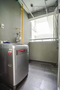 Lô Gia Bán căn hộ Happy Valley 3PN, tầng thấp, đầy đủ nội thất, view trực diện sông