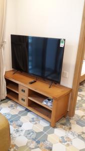 Phòng khách căn hộ SAIGON SOUTH RESIDENCE Bán căn hộ Saigon South Residence 2 phòng ngủ diện tích 71m2, ban công hướng Tây Nam