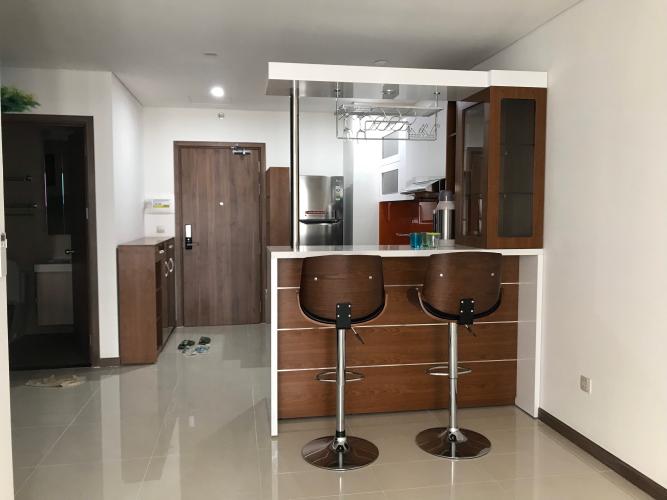 Phòng bếp Hado Centrosa Garden, Quận 10 Căn hộ Hado Centrosa Garden hướng Đông Nam, đón view hồ bơi.