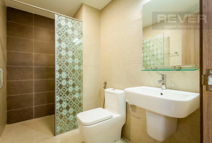 Phòng tắm Căn hộ Lexington tầng trung hướng Đông tháp LB thoáng mát