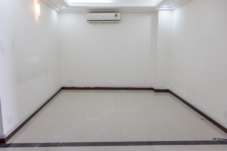 Bán căn hộ Him Lam Riverside 2PN, diện tích 111m2, nội thất cơ bản, view hồ bơi nội khu Bán căn hộ Him Lam Riverside 2PN, diện tích 111m2, nội thất cơ bản, view hồ bơi nội khu