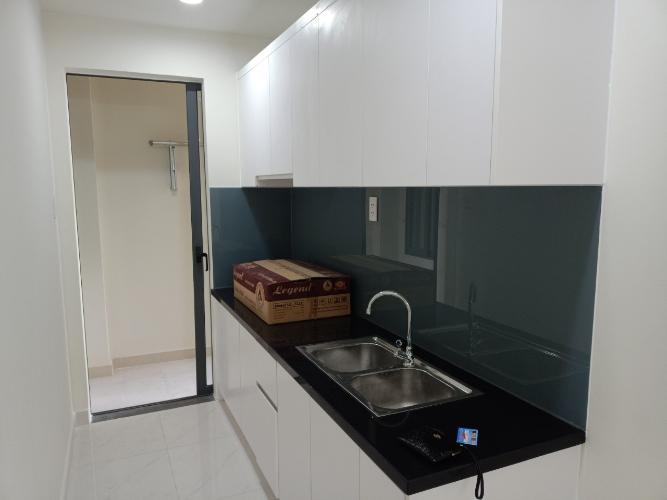 Phòng bếp căn hộ Green River, Quận 8 Căn hộ Green River hướng ban công Đông Nam, view nội khu.