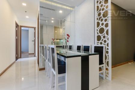 Bàn ăn Căn hộ Vinhomes Central Park 2 phòng ngủ tầng cao P6 view Quận 1