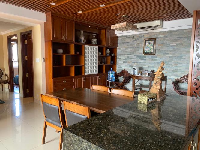 Nội thất căn hộ 3PN Tropic Garden Căn hộ Tropic Garden tầng trung, ban công hướng Tây Bắc.