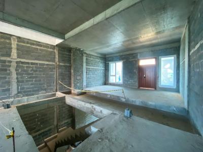 Cho thuê nhà phố Thủ Thiêm Lakeview với tổng diện tích 420m2, chưa ngăn phòng, rộng rãi.