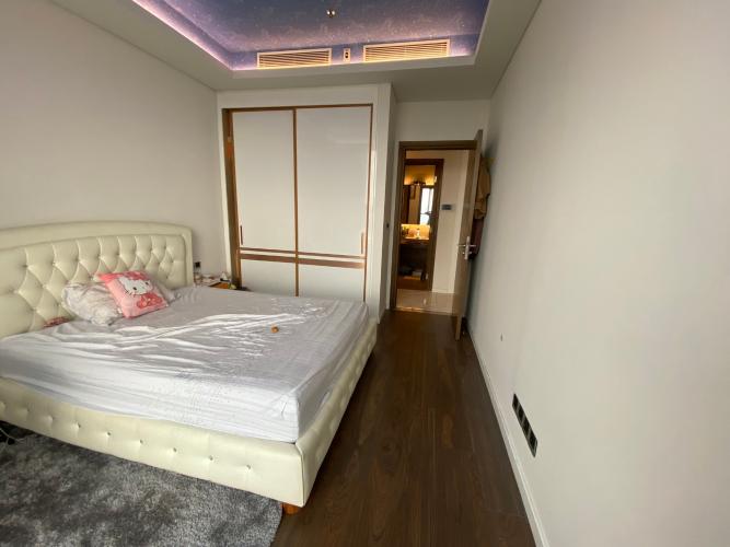 Phòng ngủ căn hộ Sarica Condominium Căn hộ Sarica Condominium đầy đủ nội thất tiện ích, hướng Nam.