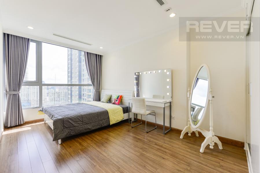 Phòng ngủ 2 Căn hộ Vinhomes Central Park tầng thấp tòa Landmark 3, 2 phòng ngủ, full nội thất