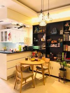 Căn hộ Era Town, Quận 7 Căn hộ Era Town tầng cao, hướng Nam, đầy đủ nội thất.