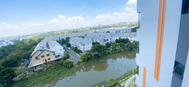 View căn hộ Safira Khang Điền Bán căn hộ tầng trung Safira Khang Điền, nội thất cơ bản view sông.