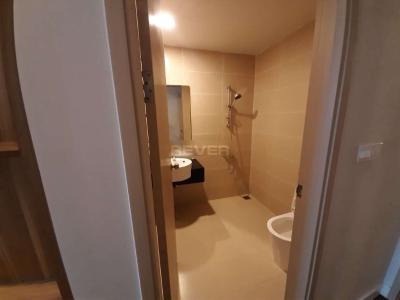 Phòng tắm căn hộ Prosper Plaza, Quận 12 Căn hộ Prosper Plaza nội thất cơ bản, view thành phố sầm uất.