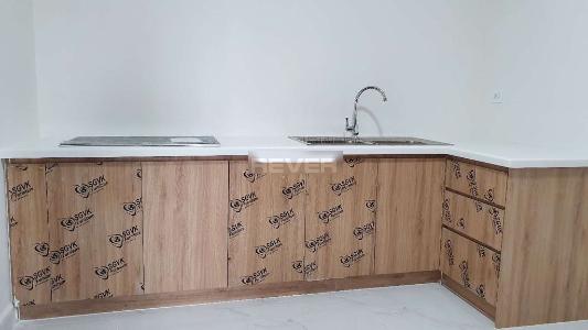 Phòng bếp căn hộ Centum Wealth Căn hộ Centum Wealth nội thất cơ bản, view thành phố thoáng mát.