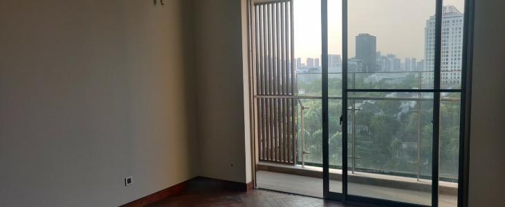 Ban công căn hộ Midtown Căn hộ Phú Mỹ Hưng Midtown nội thất cơ bản, view thành phố.