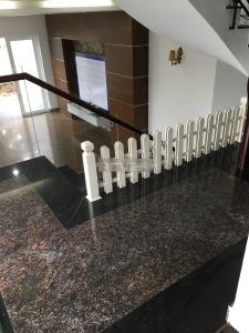 Bên trong nhà phố Nhà phố hướng Đông 2 mặt hẻm xe hơi, diện tích sử dụng 376m2.