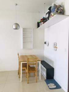 Bàn ăn căn hộ Galaxy 9 Bán căn hộ tầng cao Galaxy 9, Quận 4, thiết kế hiện đại, đầy đủ nội thất.