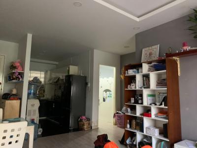 Phòng khách căn hộ chung cư Man Thiện, Quận 9 Căn hộ chung cư Man Thiện view thành phố thoáng mát, hướng Tây.