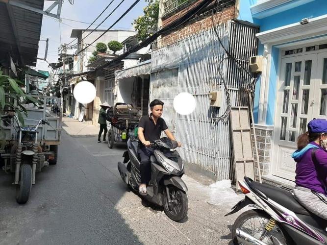 Hẽm Nhà phố hẻm đường Tôn Thất Thuyết, phường 3, quận 4, diện tích đất 130.8m2, diện tích sử dụng 128.8m2