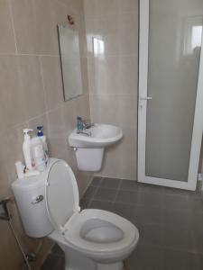 Căn hộ Moscow Tower, Quận 12 Căn hộ Moscow Tower tầng trung, đầy đủ nội thất.