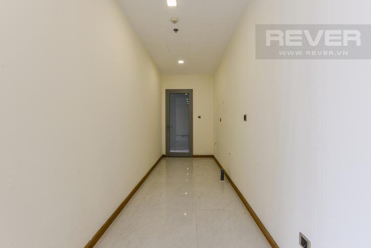 Bếp Officetel Vinhomes Central Park 2 phòng ngủ tầng trung P7 nhà trống