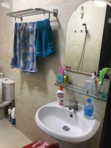 Phòng tắm Heaven Riverview, Quận 8 Căn hộ Heaven Riverview tầng trung, hướng Nam view thành phố.