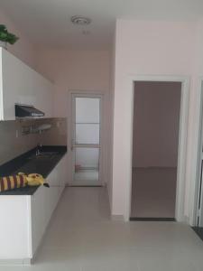 Bán căn hộ Sunview Town tầng thấp, diện tích 53m2 - 2 phòng ngủ, nội thất cơ bản.