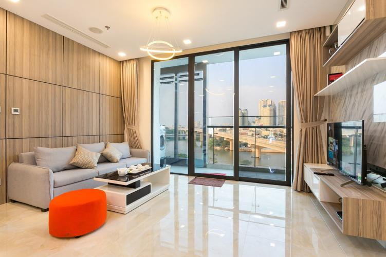 Phòng khách Vinhomes Golden River Quận 1 Căn hộ Vinhomes Golden River đầy đủ nội thất, hướng Đông Bắc.