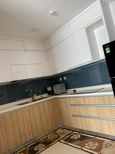 Phòng bếp , Căn hộ The Golden Star , Quận 7 Căn hộ chung cư The Golden Star tầng 16 view thoáng mát, đầy đủ nội thất.