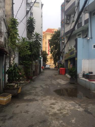 Hẻm nhà phố đường Dương Quảng Hàm, Gò Vấp Nhà phố hướng Tây Nam hẻm xe hơi diện tích 64m2, có sổ hồng riêng.