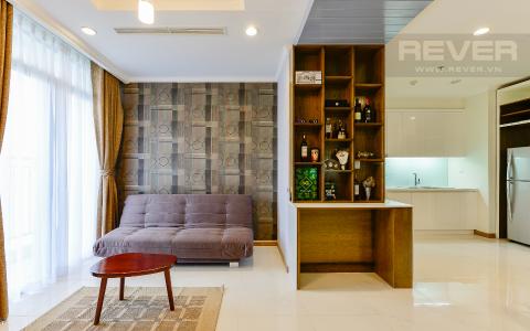 Phòng Khách Căn hộ Vinhomes Central Park tầng cao tháp Central 3 nhìn về khu vực Bình Thạnh