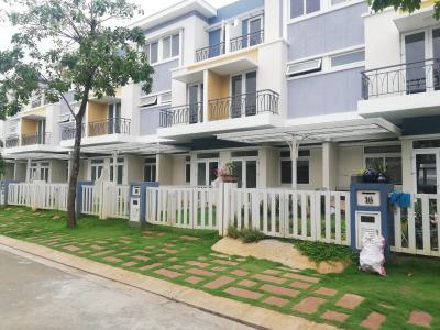 Cho thuê nhà nguyên căn KDC Rosita Garden, Quận 9, kết cấu 2 tầng, hướng Đông Bắc