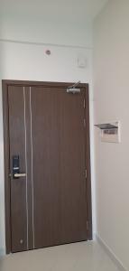 Cửa chính Cho thuê căn hộ 2 phòng ngủ Safira Khang Điền, diện tích 66m2, thiết kế hiện đại, nội thất đầy đủ.