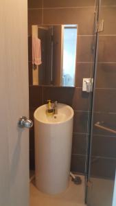 Nhà tắm căn hộ Sunrise Riverside Cho thuê căn hộ tầng cao, nội thất cơ bản, view hồ bơi Sunrise Riverside.