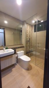 Phòng tắm Feliz En Vista Căn hộ Feliz En Vista tầng cao, view nội khu yên tĩnh.