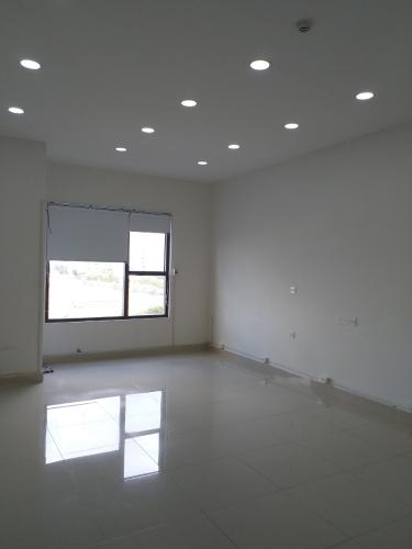 Bên trong căn hộ Sunrise CityView Office-tel Sunrise CityView tầng thấp, view thành phố thoáng mát.