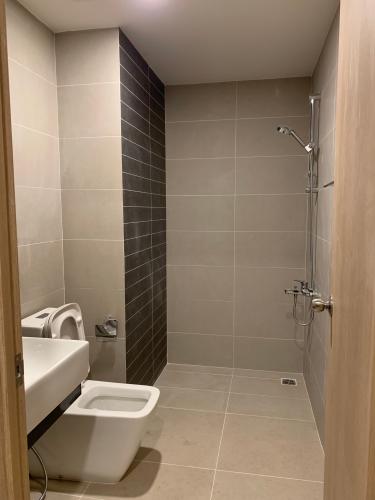 Phòng tắm căn hộ Sunrise CityView Cho thuê căn hộ Sunrise CityView, diện tích 39m2 - 1 phòng ngủ, nội thất cơ bản.