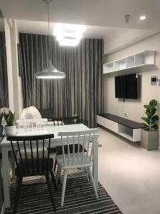 1.jpg Cho thuê căn hộ Masteri An Phú 2PN, tầng thấp, tháp A, diện tích 71m2, đầy đủ nội thất