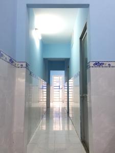 Một góc nhà phố Quận 9 Bán nhà mặt tiền đường Lò Lu, Quận 9, sổ hồng, cách Kho bạc Quận 9 khoảng 300m