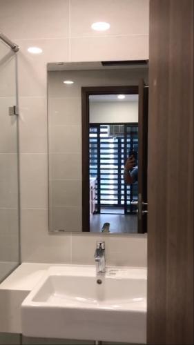 phòng vệ sinh Eco Green Saigon Bán căn hộ Eco Green Saigon tầng cao, nội thất cơ bản, bàn giao ngay