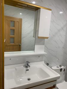 nhà vệ sinh căn hộ Sunrise Riverside Bán căn hộ Sunrise Riverside 3 phòng ngủ, tầng cao, cửa hướng Đông, nội thất cơ bản.