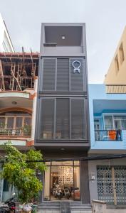 Văn phòng cho thuê 1 trệt 3 lầu đường Nguyễn Hữu Cảnh, Bình Thạnh