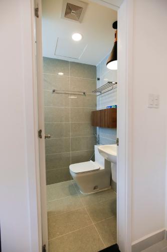 Phòng tắm căn hộ Terra Royal Cho thuê căn hộ tầng cao Terra Royal đầy đủ nội thất hiện đại.