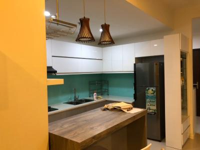 phòng bếp căn hộ sunrise city Căn hộ Sunrise City tầng cao, hướng Đông Nam, đầy đủ nội thất.