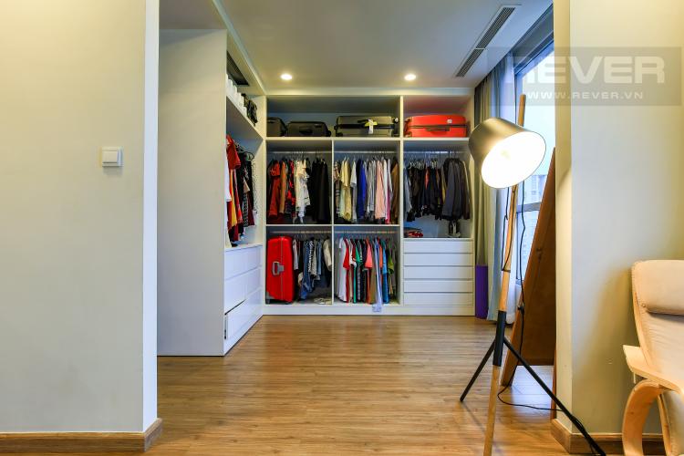 Khu để đồ Căn góc Vinhomes Central Park tầng cao Central 3 view sông