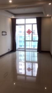 Phòng khách căn hộ Him Lam Riverside Bán căn hộ view nội khu Him Lam Riverside, 2 phòng ngủ, diện tích 89.7m2, nội thất căn bản.