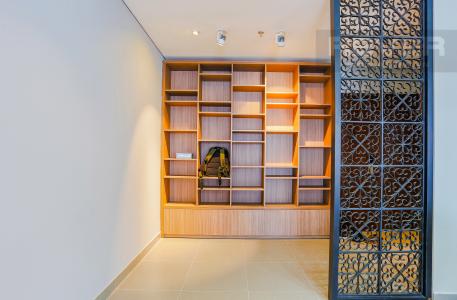 Phòng Đựng Đồ Căn hộ Sunrise City 2 phòng ngủ tầng cao W2 view hồ bơi